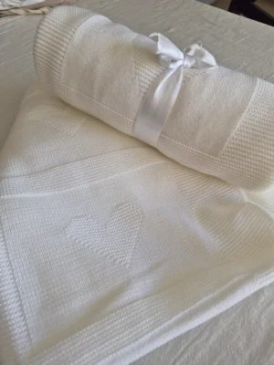 Manta Tejida de Hilo